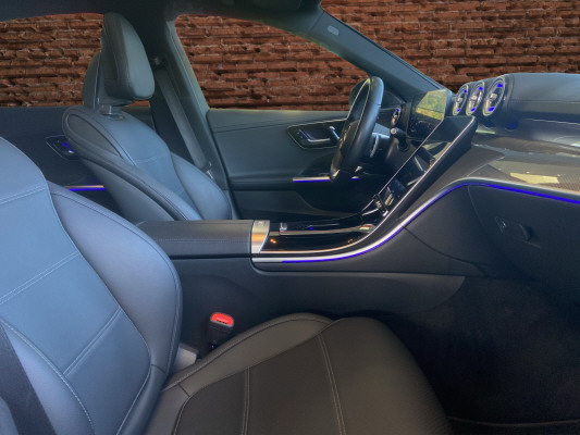 MERCEDES-BENZ C 300 4M AMG Line-image-11