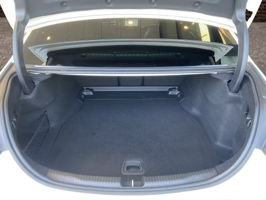 MERCEDES-BENZ C 300 4M AMG Line-image-6