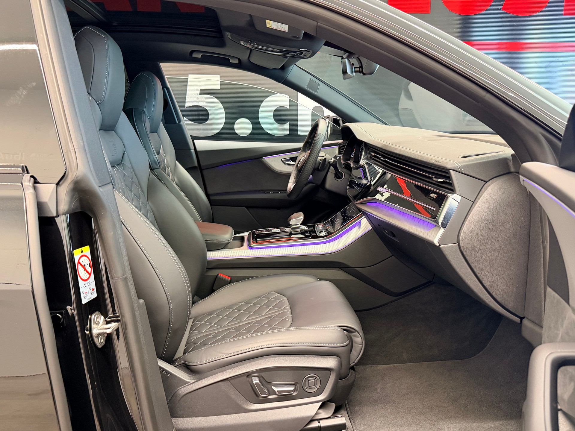 AUDI SQ8 SUV TFSI quattro tiptronic-image-22