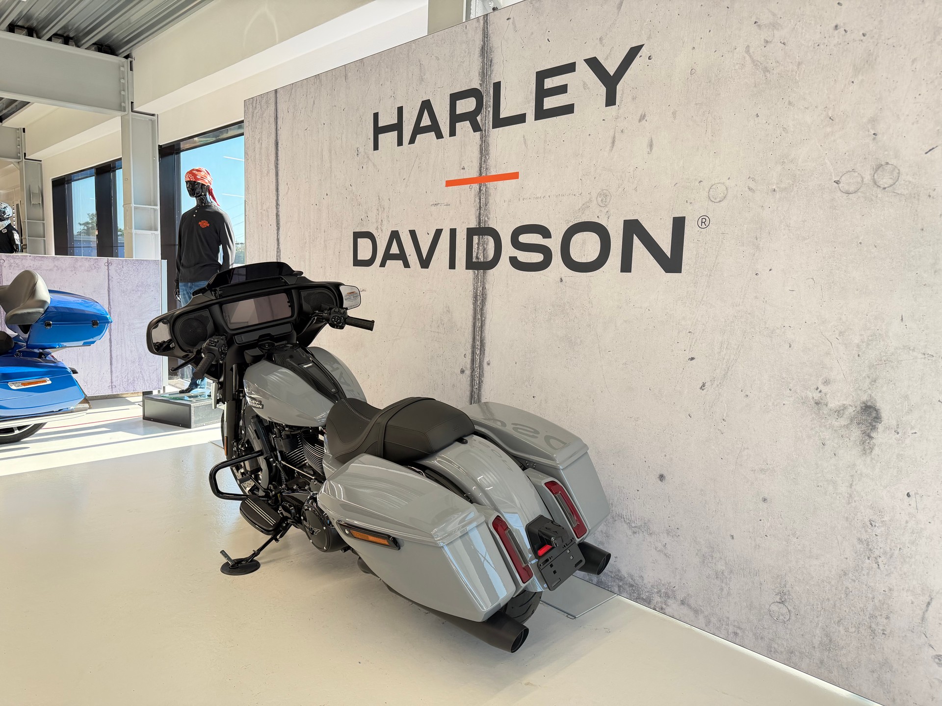 HARLEY-DAVIDSON FLHX Street Glide 117-image-5