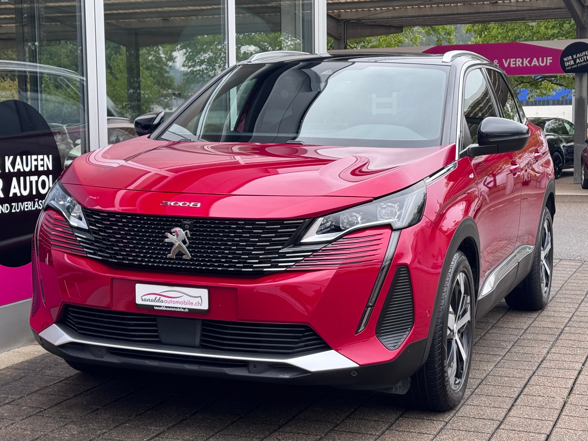 PEUGEOT 3008 1.5 BlueHDi GT EAT8+LED Scheinwerfer+ACC+NAVI+Rückfahrkamera+Getönte Scheiben+Panorama-Glasdach+18"Alu+Winterräder+