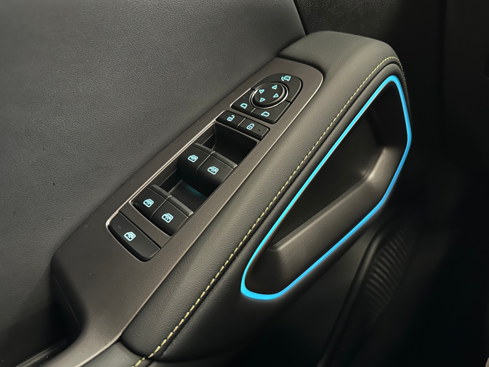 BYD Atto 2 DM-i Boost-image-24