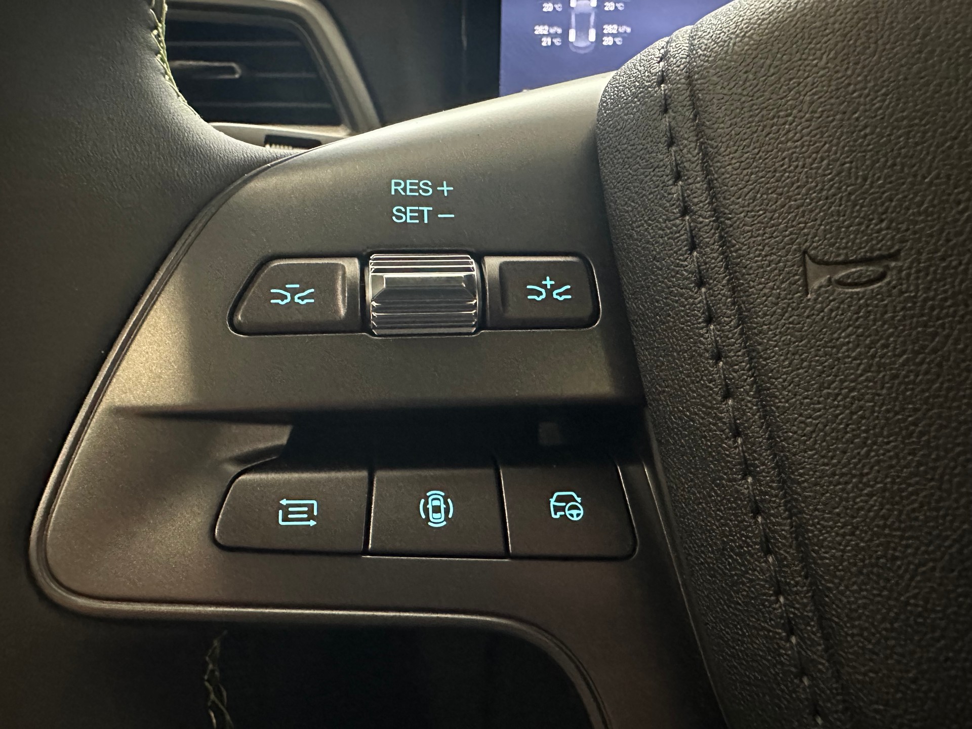 BYD Atto 2 DM-i Boost-image-16
