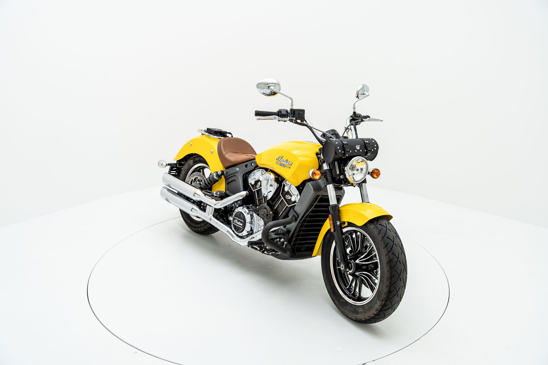 INDIAN Scout ABS-showroom-element-1