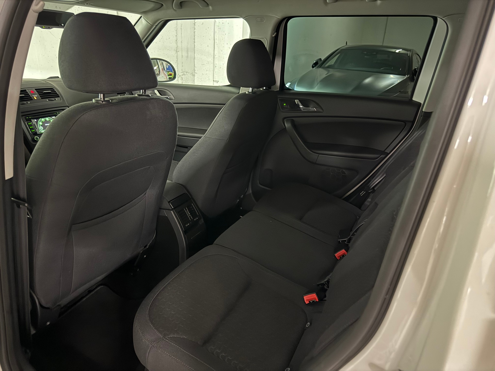SKODA Yeti 2.0 TDI Elegance 4x4-image-12