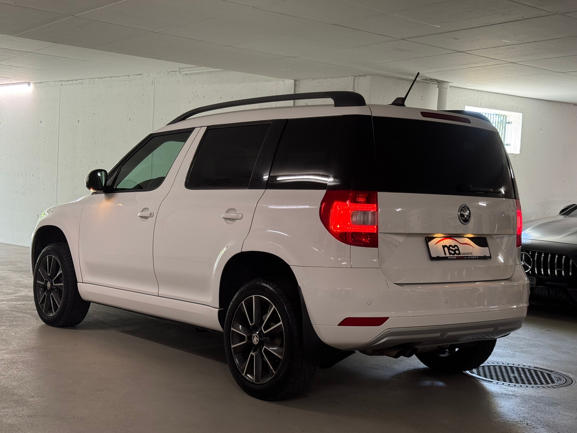 SKODA Yeti 2.0 TDI Elegance 4x4-image-4