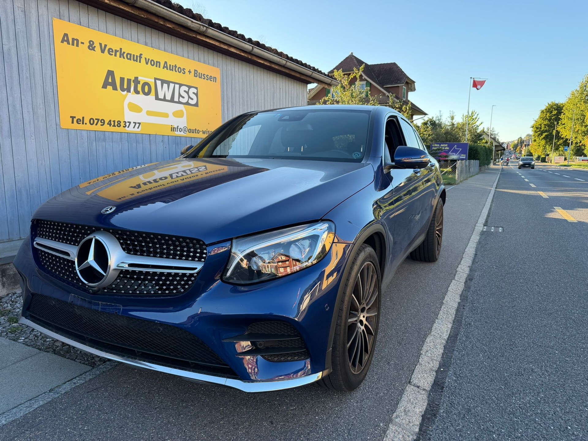 MERCEDES-BENZ GLC Coupé 250 4Matic 9G-Tronic-showroom-element-2