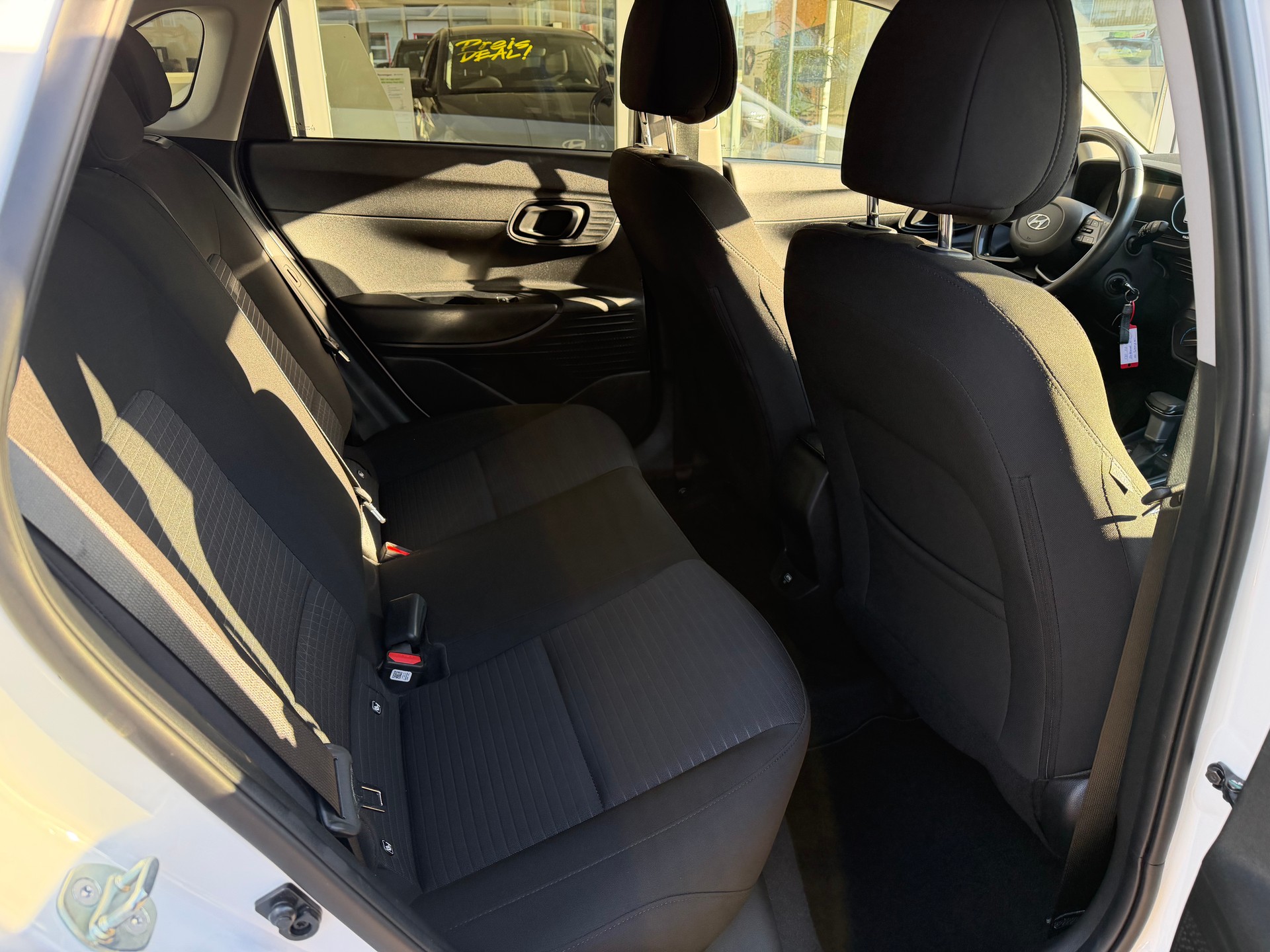 HYUNDAI i20 1.0 T-GDi Amplia DCT-image-14