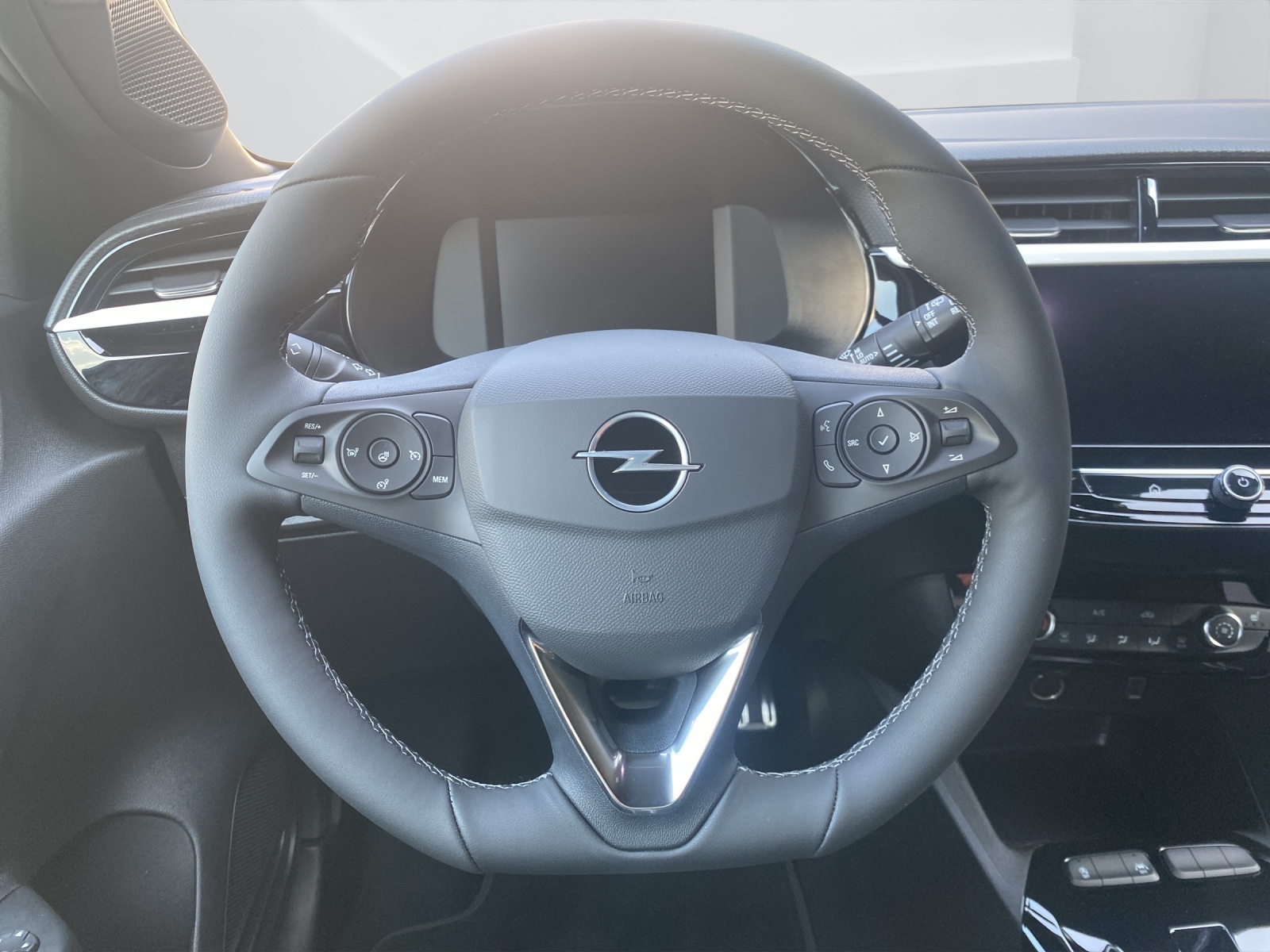 OPEL Corsa 1.2 T Hybrid Viva-image-16