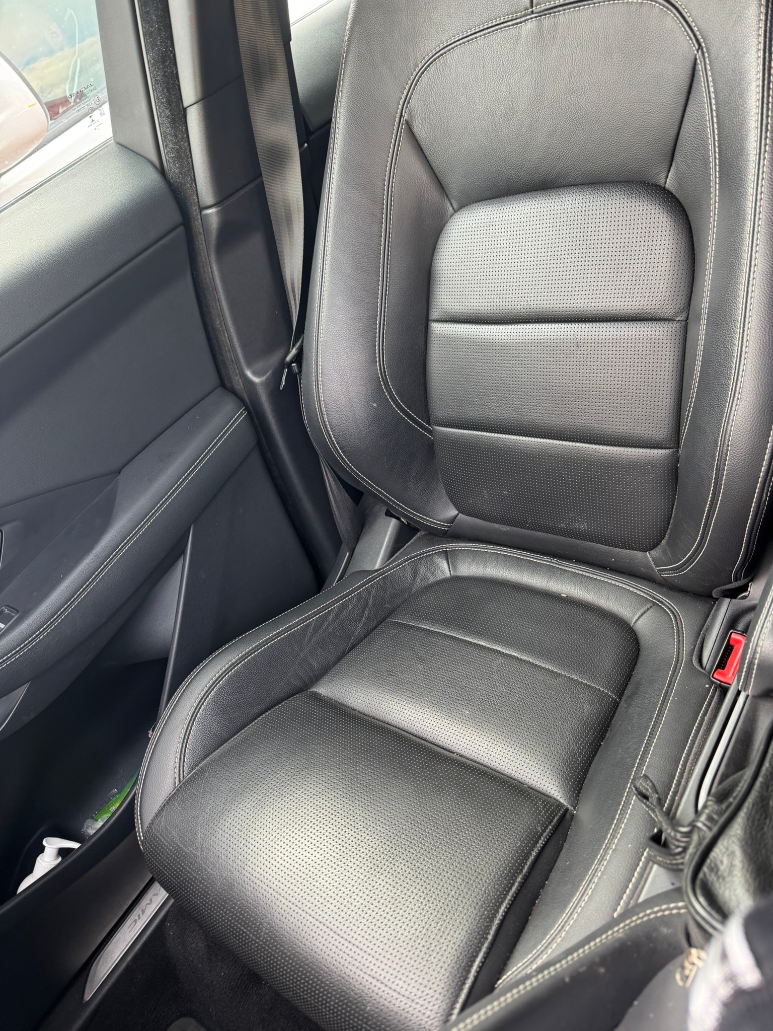 JAGUAR E-Pace 2.0d D240 R-Dynamic HSE AWD Automatik-image-15
