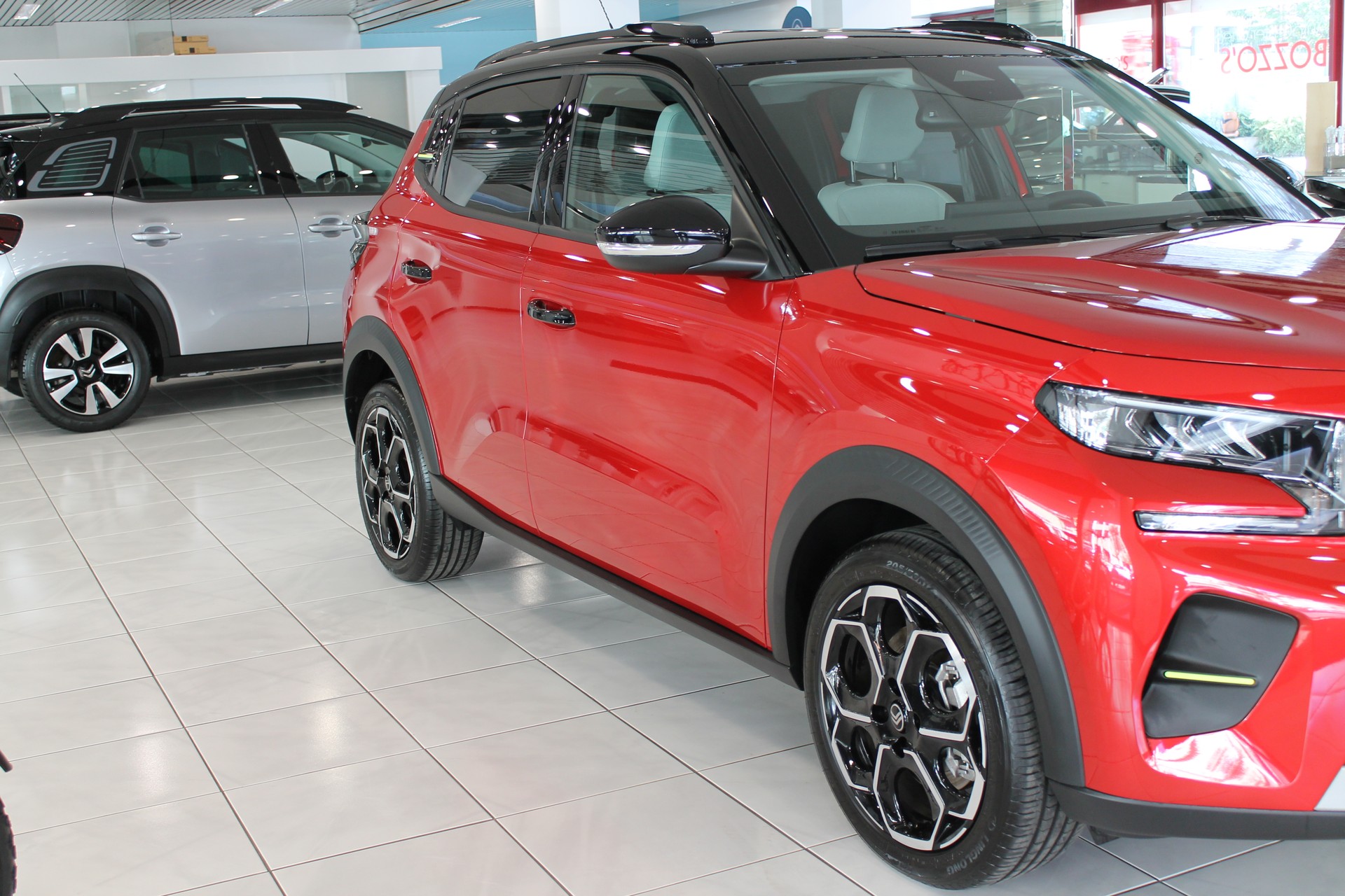 CITROEN e-C3 44kWh Max-showroom-element-2
