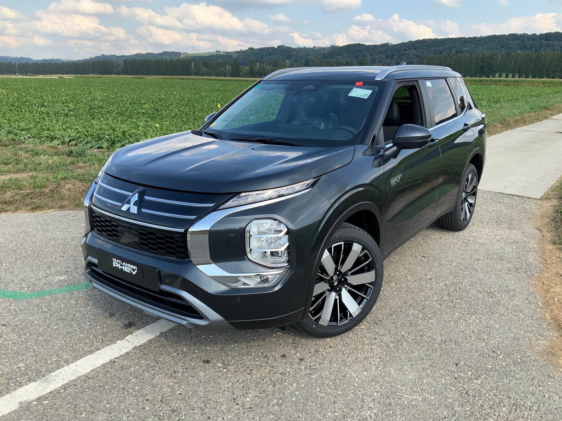 MITSUBISHI Outlander 2.4 PHEV Intense 4x4-image-8