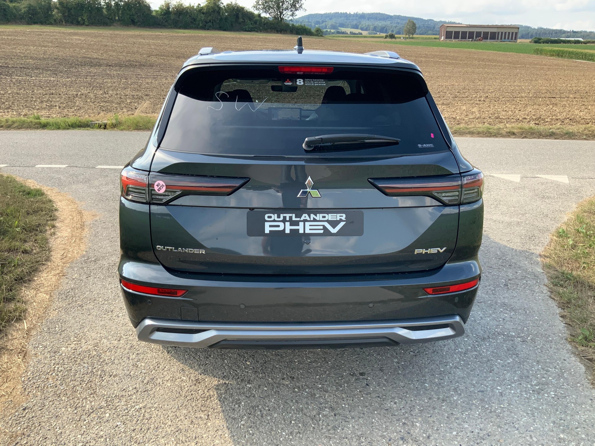 MITSUBISHI Outlander 2.4 PHEV Intense 4x4-image-12