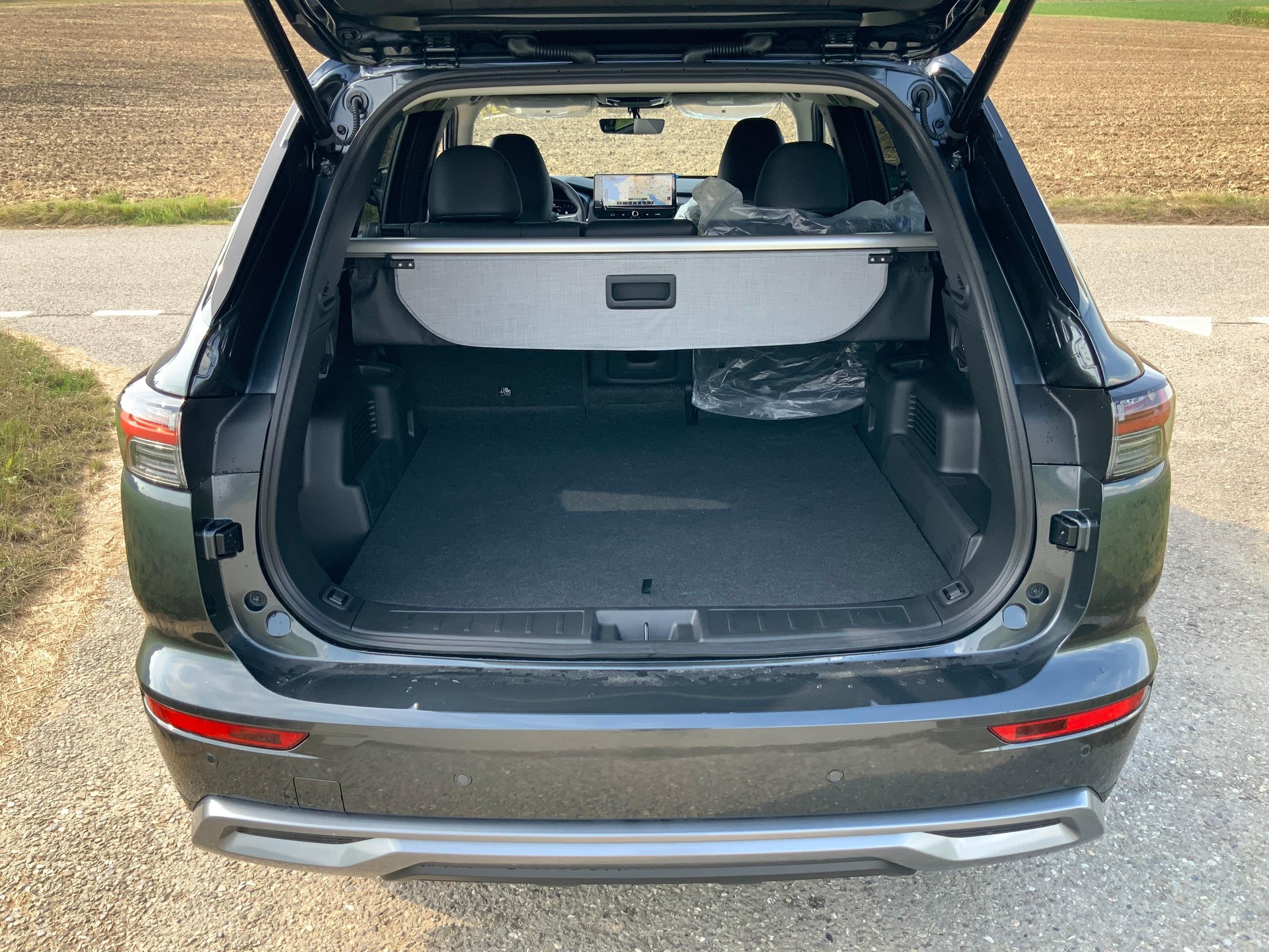 MITSUBISHI Outlander 2.4 PHEV Intense 4x4-image-5
