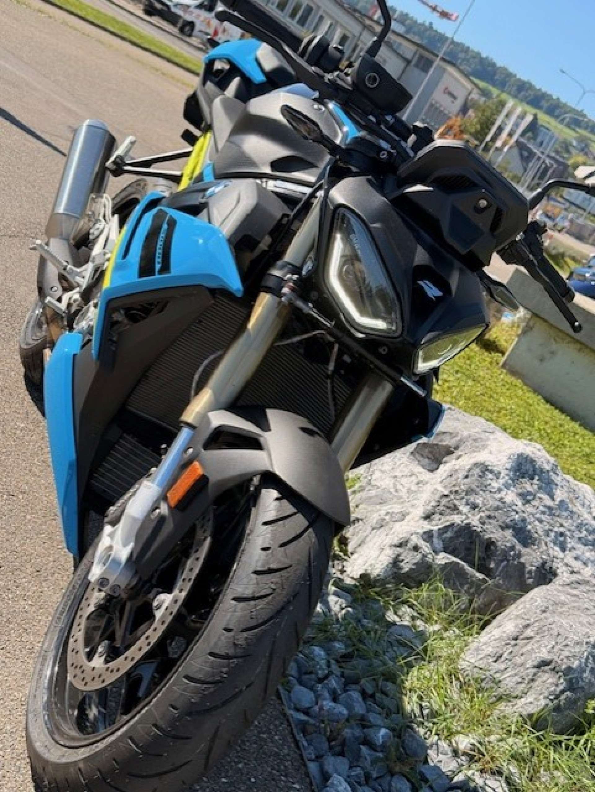 BMW S 1000 R Sport-image-3