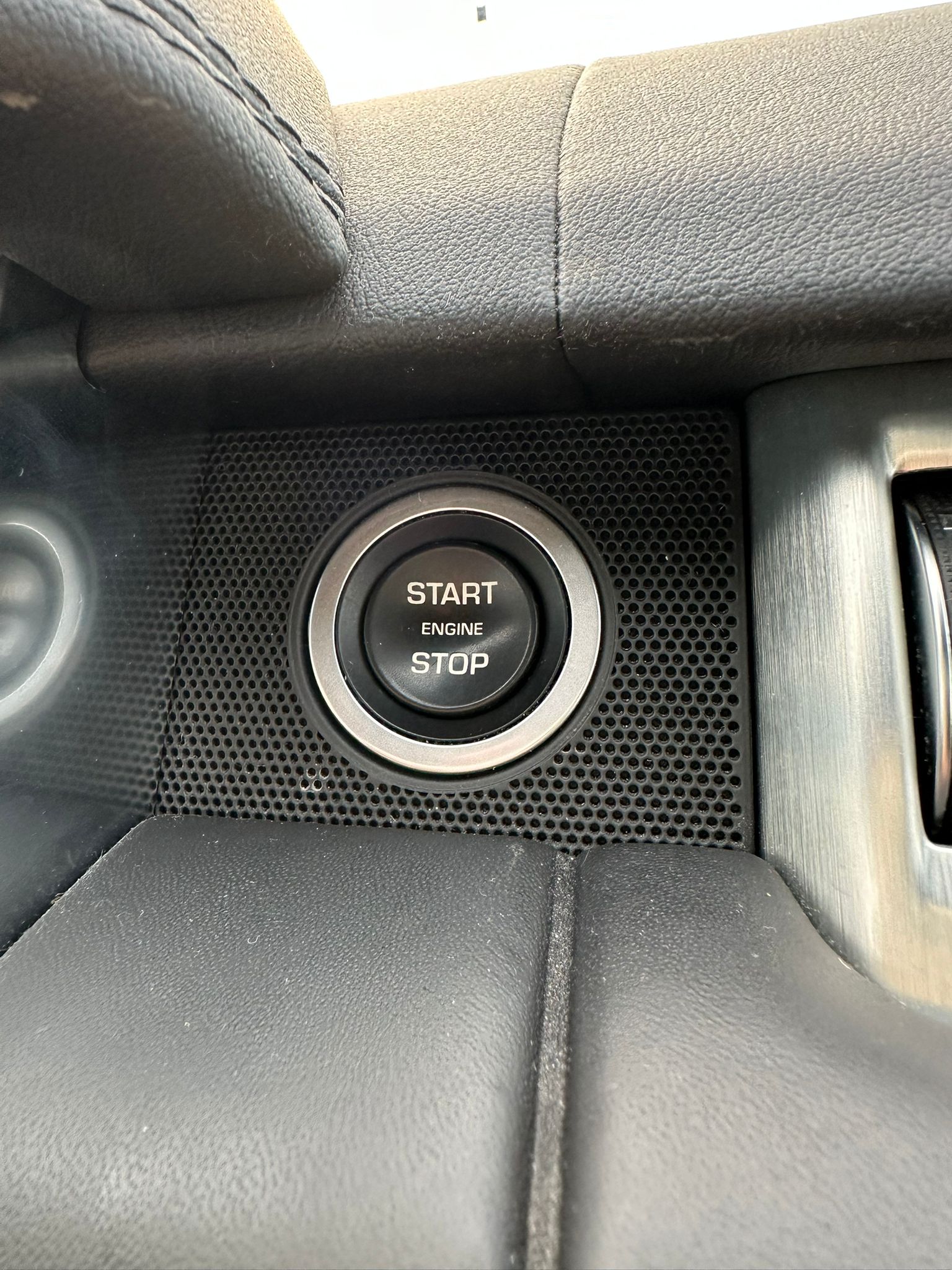 LAND ROVER Range Rover 3.0 SDV6 Vogue Automatic-image-22