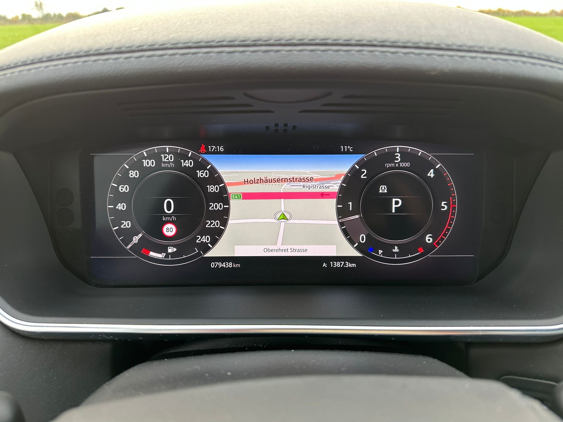 LAND ROVER Range Rover 3.0 SDV6 Vogue Automatic-image-21