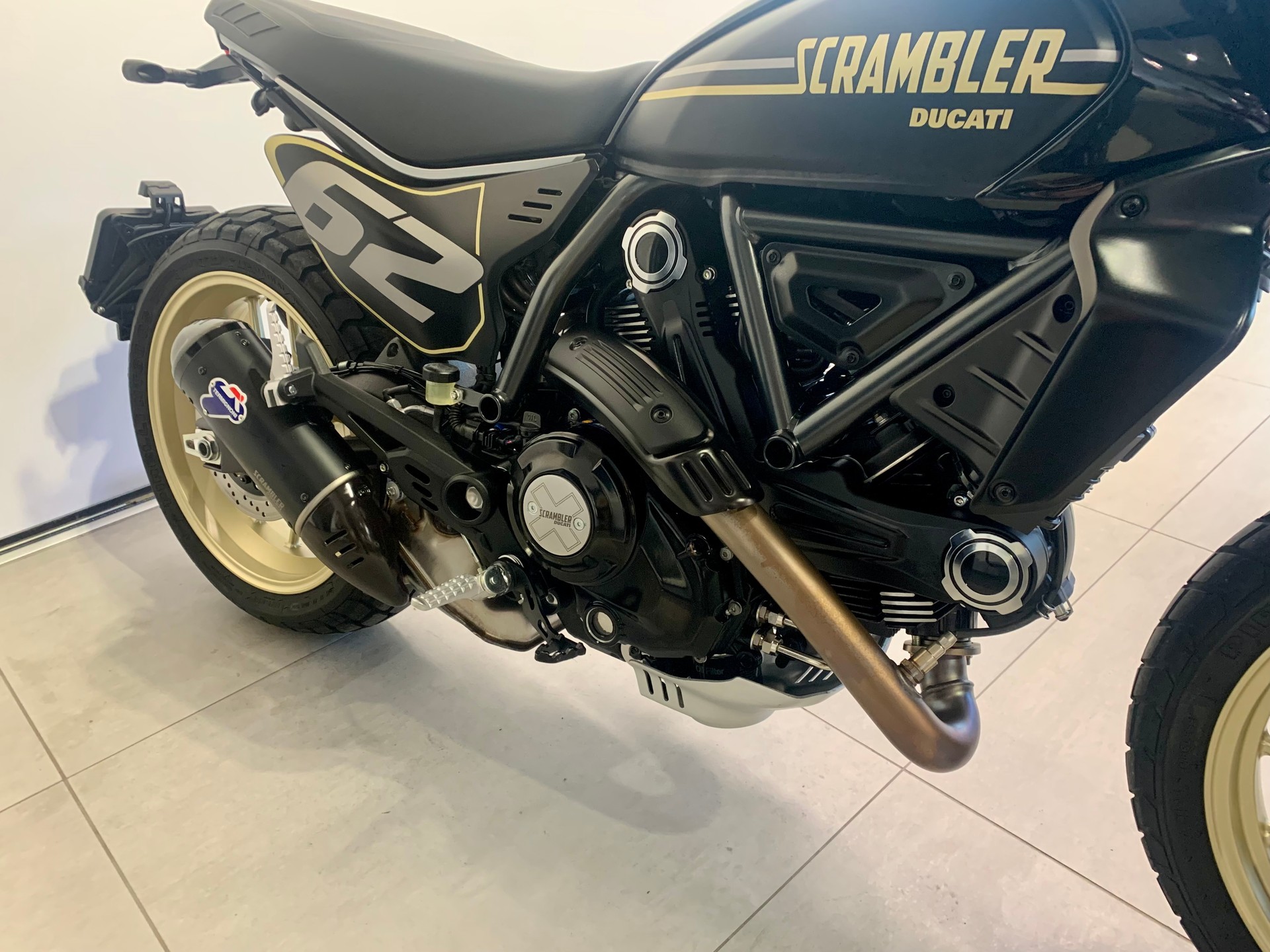 DUCATI Scrambler 803 Full Throttle-image-5