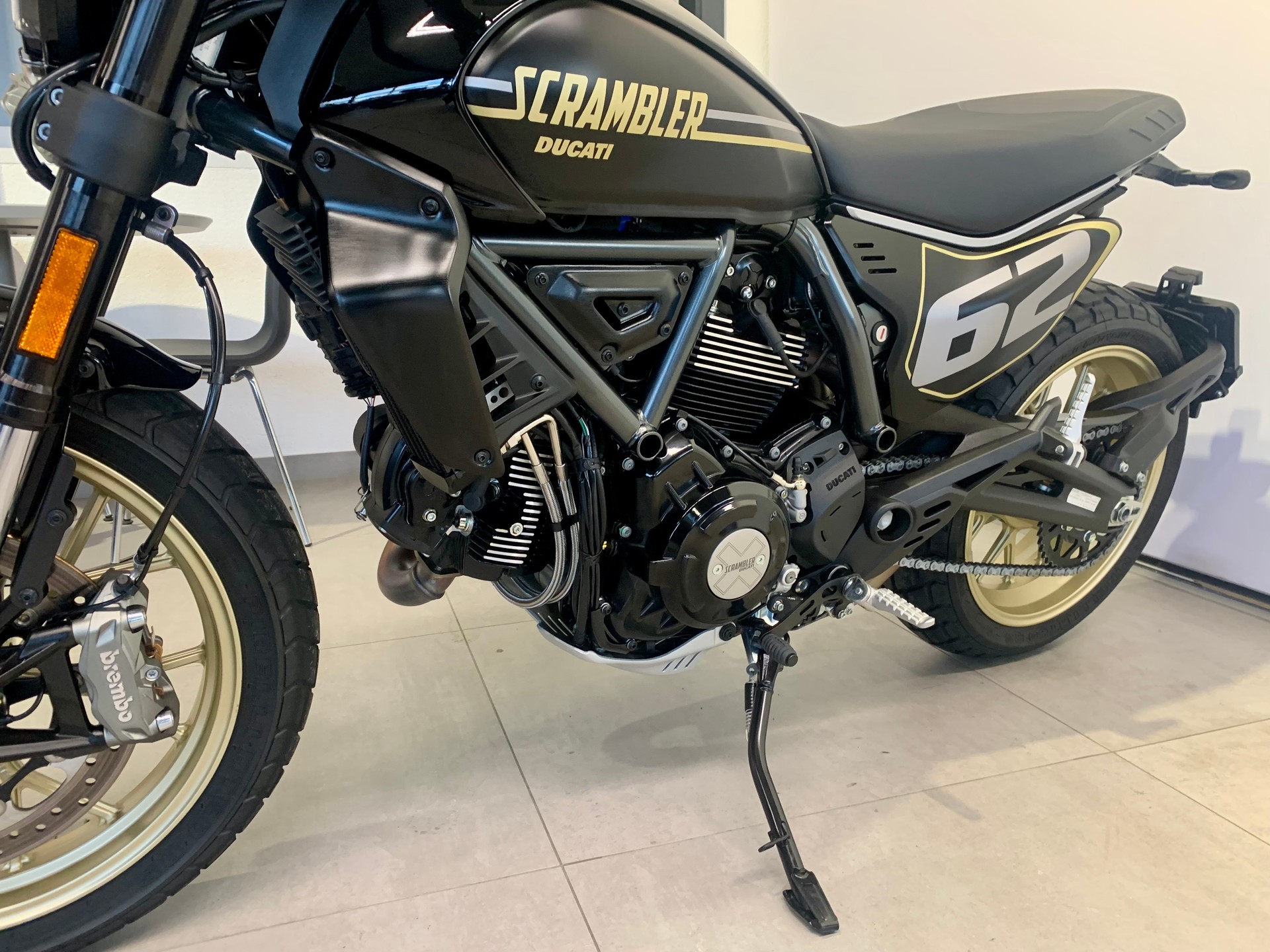 DUCATI Scrambler 803 Full Throttle-image-6