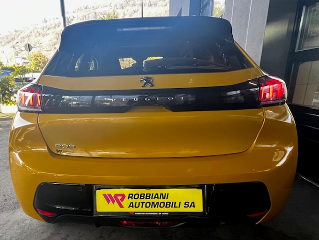 PEUGEOT 208 1.2 PureTech Allure EAT8-image-15