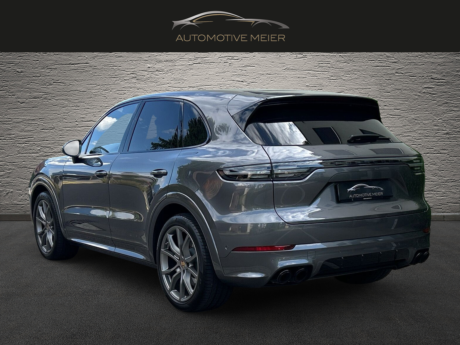 PORSCHE Cayenne Turbo *CH Fahrzeug*Nachtsichtkamera*Carbon Paket*Abstandregeltempomat*-showroom-element-2