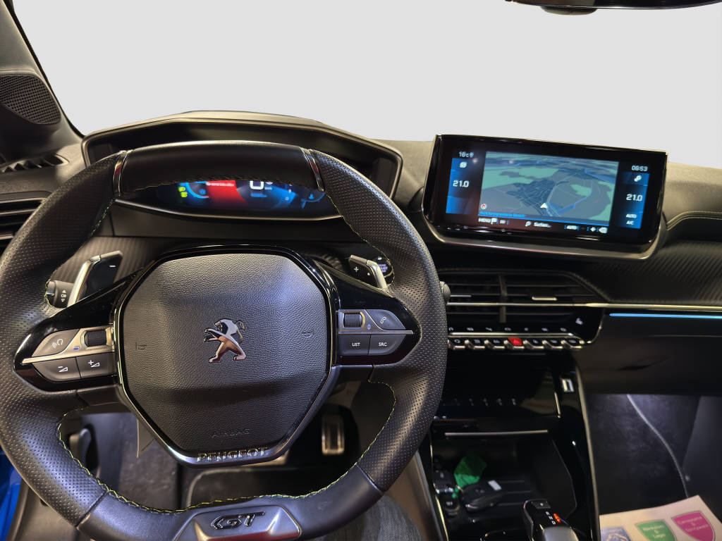 PEUGEOT 208 1.2 PureTech 100 GT-image-8