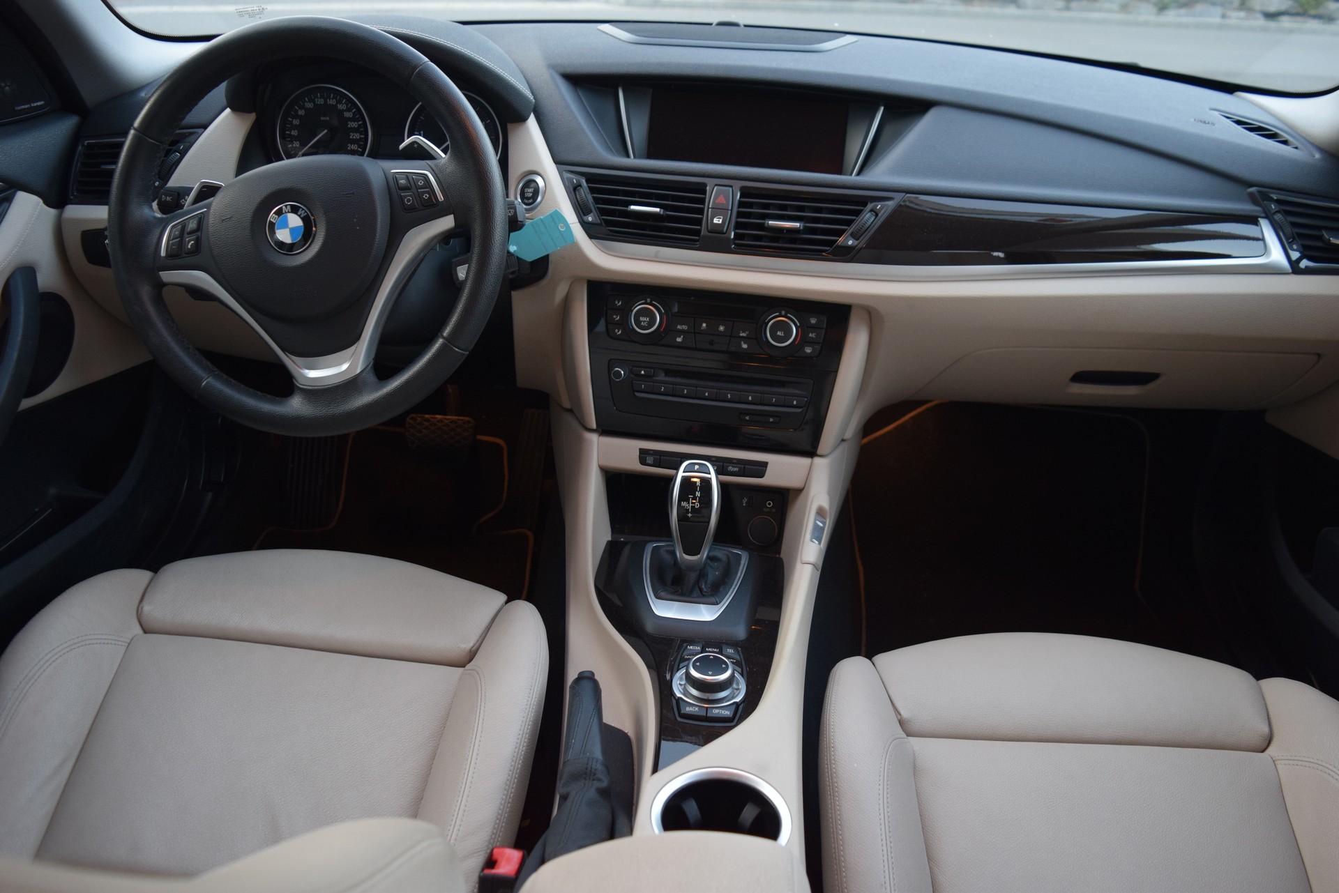 BMW X1 xDrive 25d Steptronic-image-11