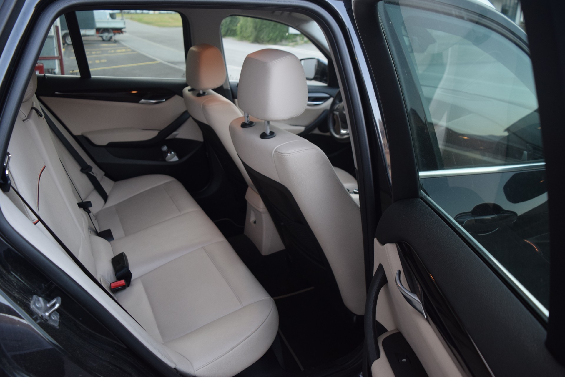 BMW X1 xDrive 25d Steptronic-image-10