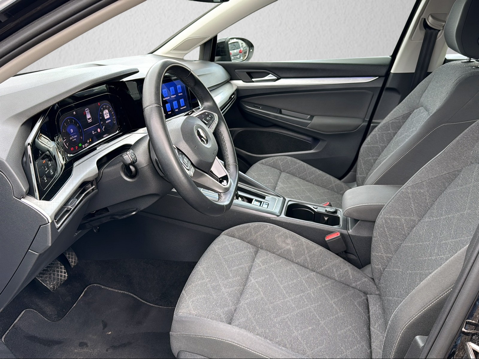 VW Golf Variant 1.5 TSI Life-showroom-element-3