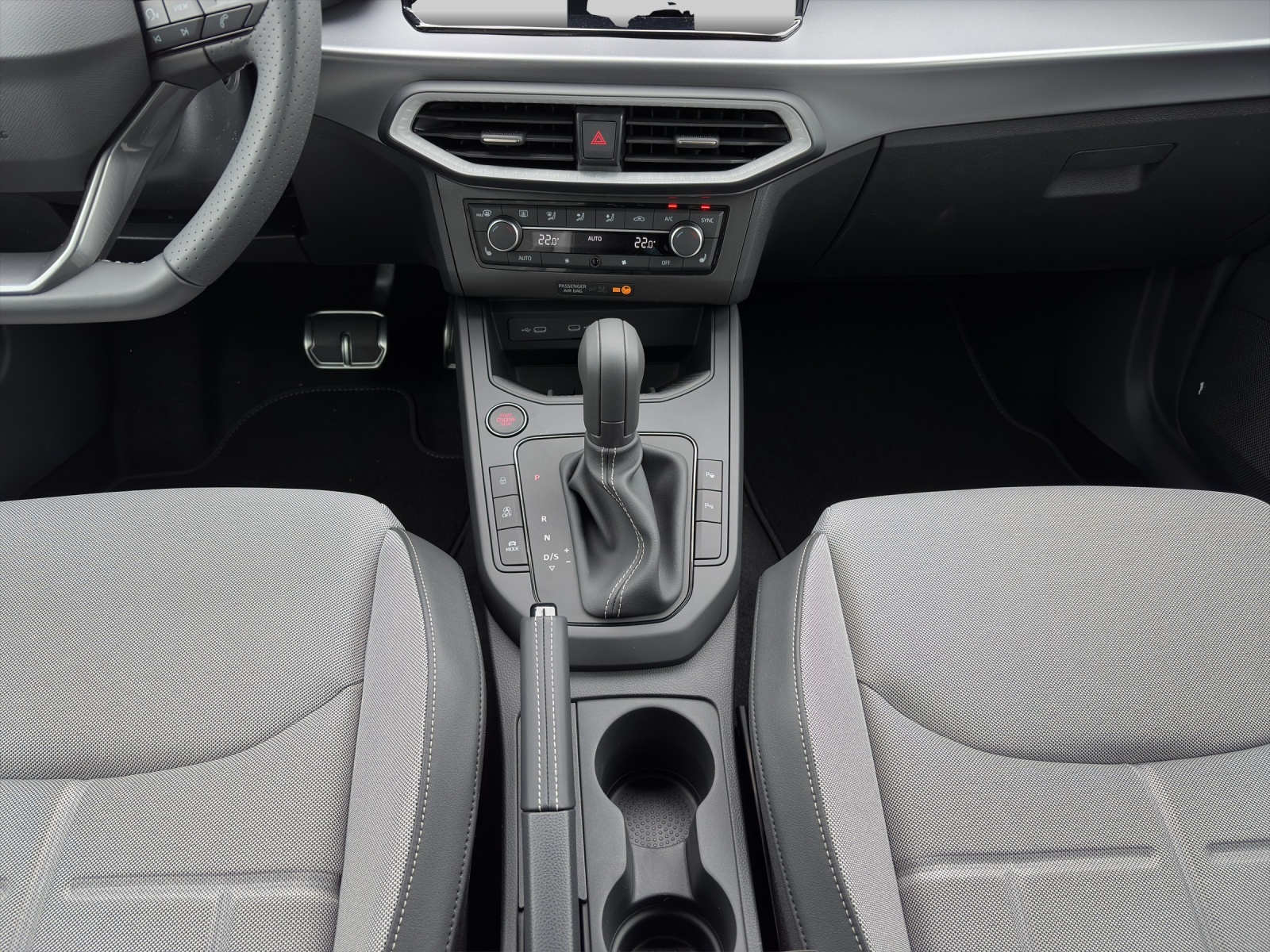 SEAT Arona 1.0 TSI Eco Move FR DSG-image-12