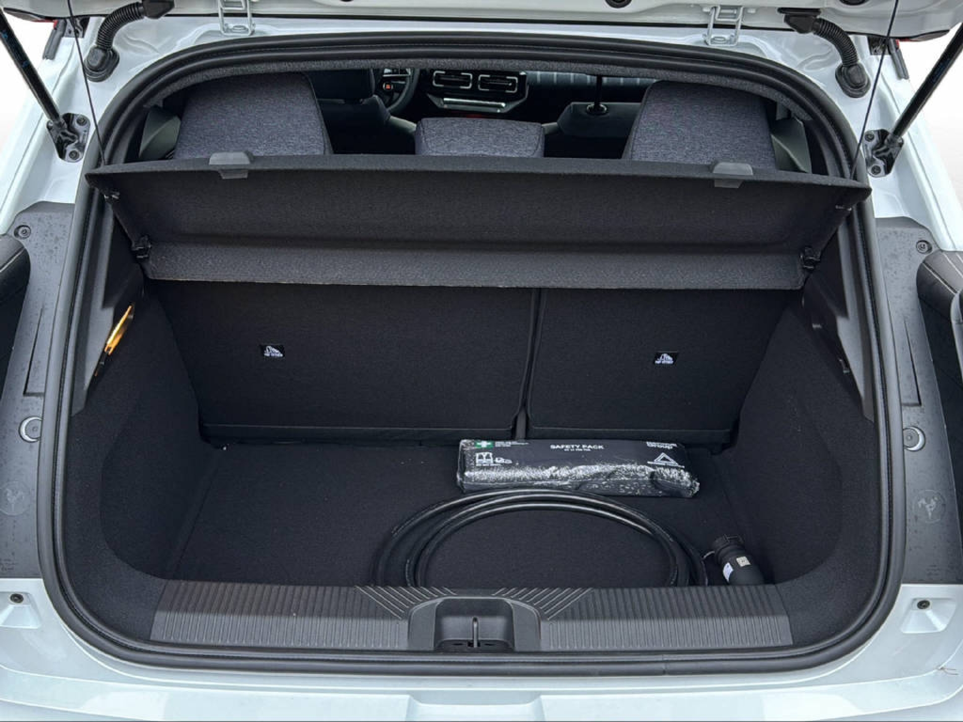 RENAULT R5 E-Tech Comfort Range techno-image-8