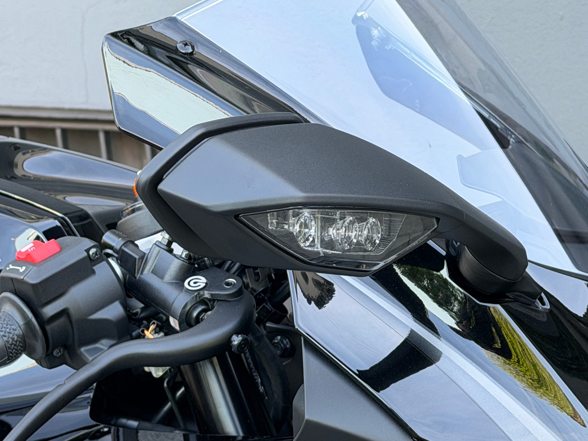 YAMAHA R7 2026-image-14
