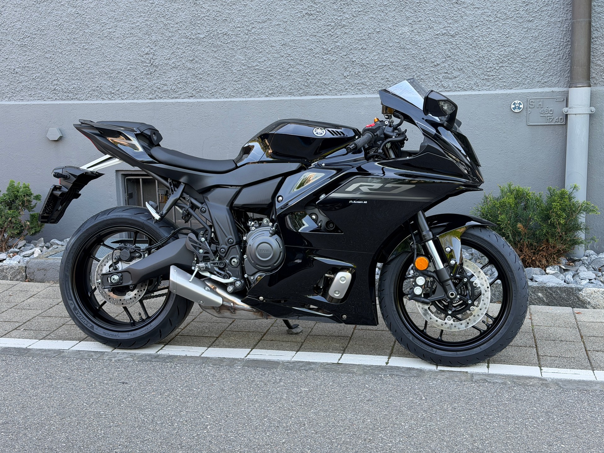 YAMAHA R7 2026-image-10