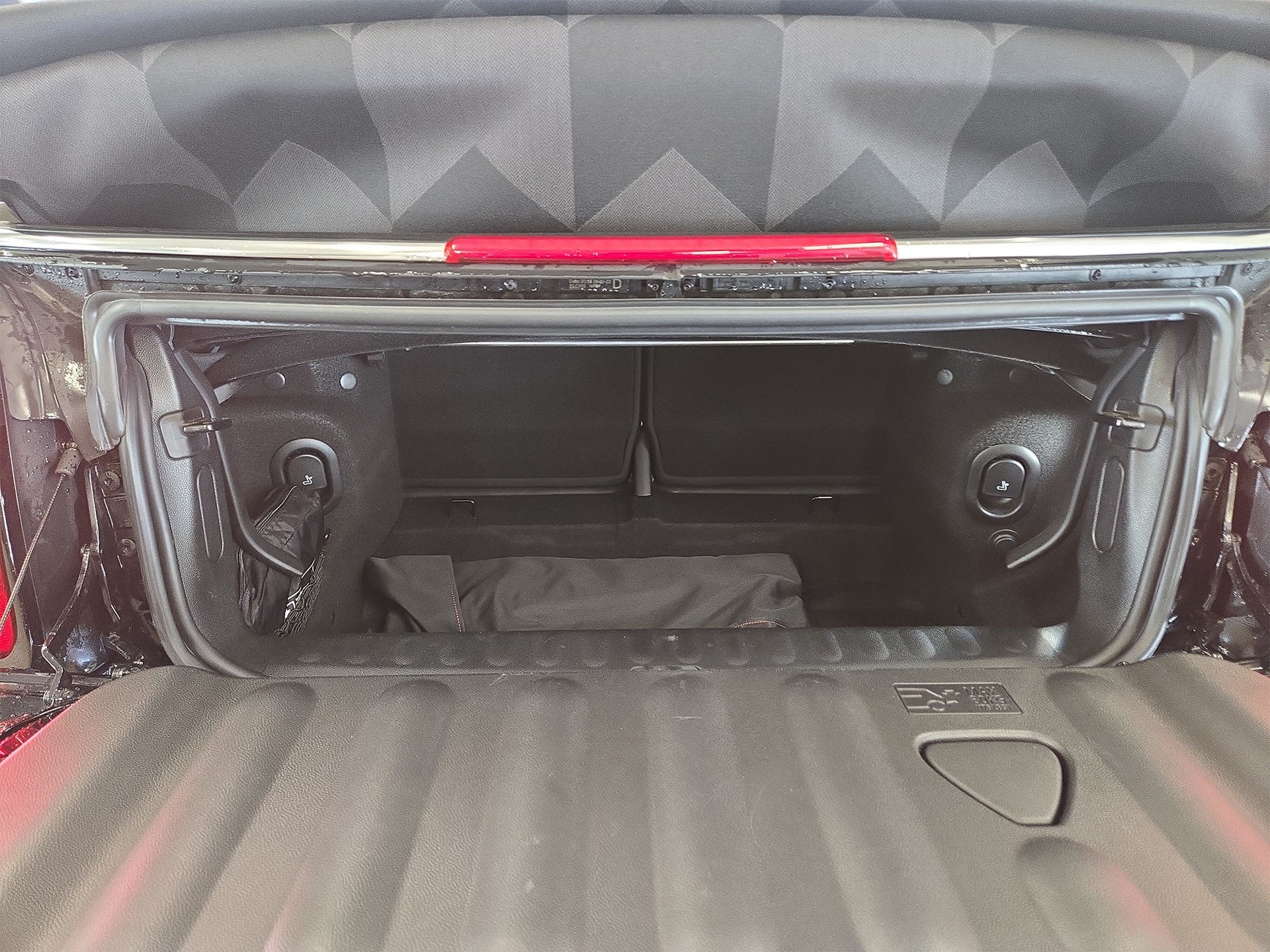 MINI Cooper Cabriolet Sidewalk Edition DKG-image-7