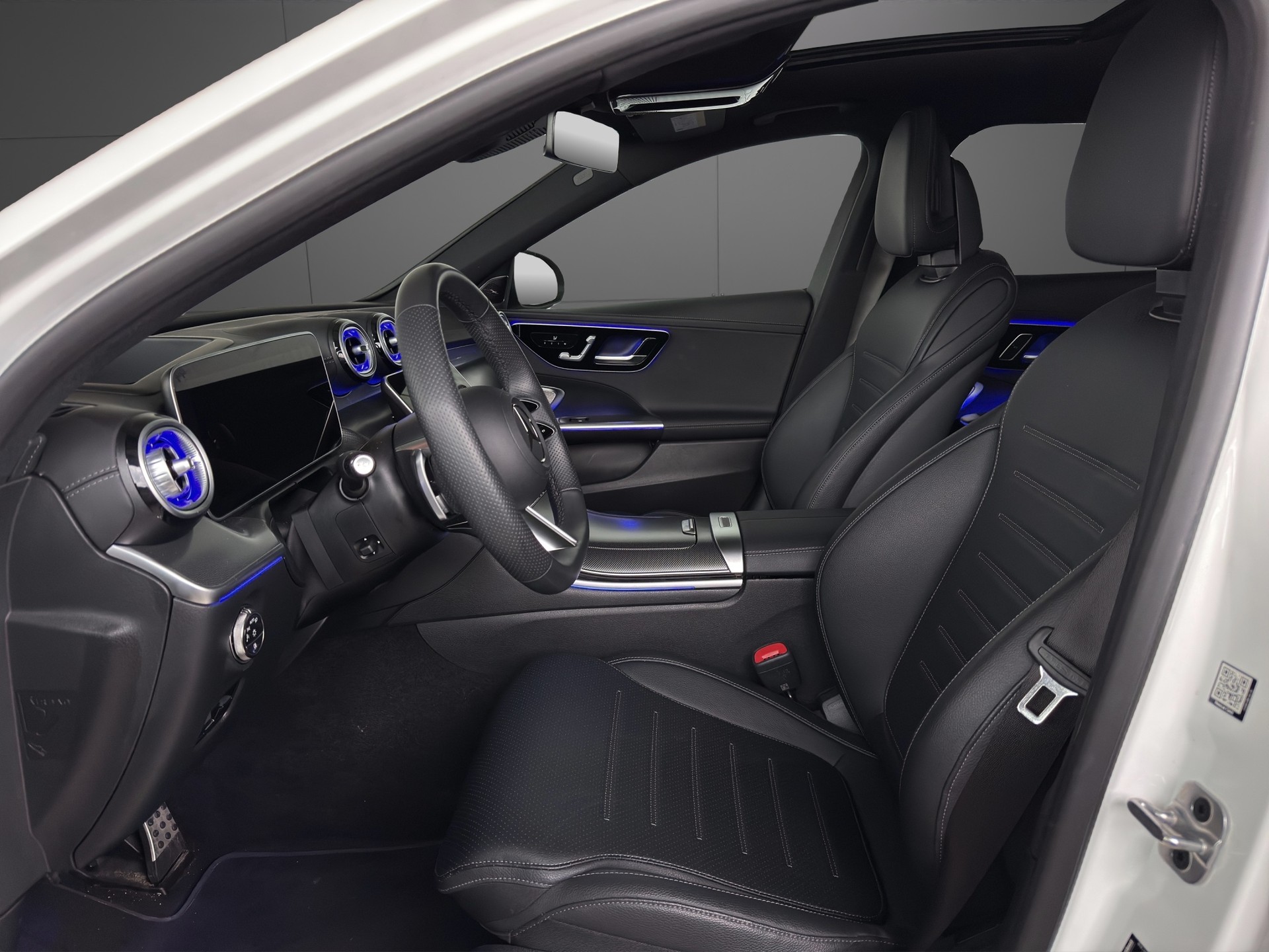 MERCEDES-BENZ C 300de T 4Matic AMG Line-image-6