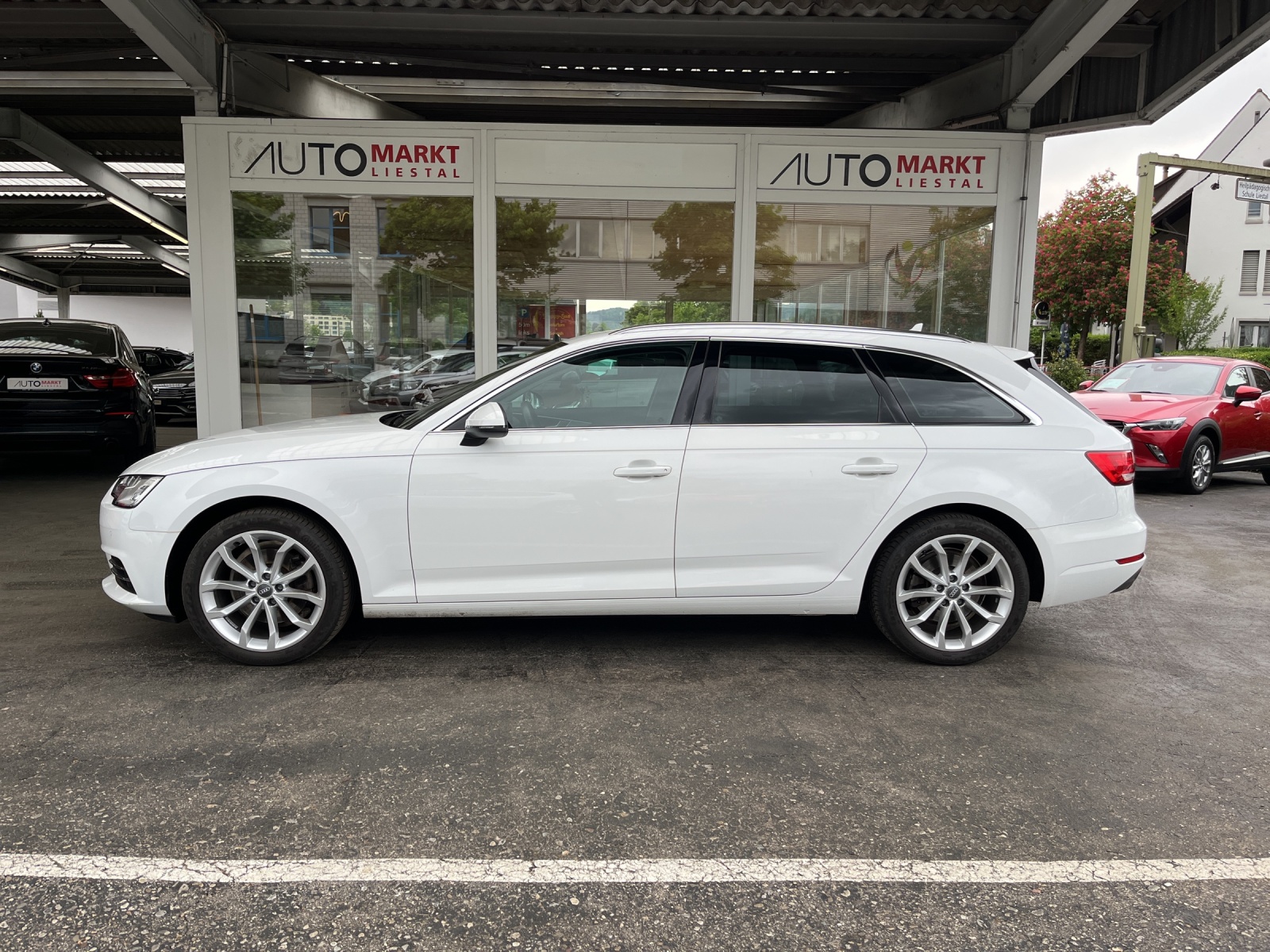 AUDI A4 Avant 2.0 TFSI Sport S-tronic-showroom-element-1