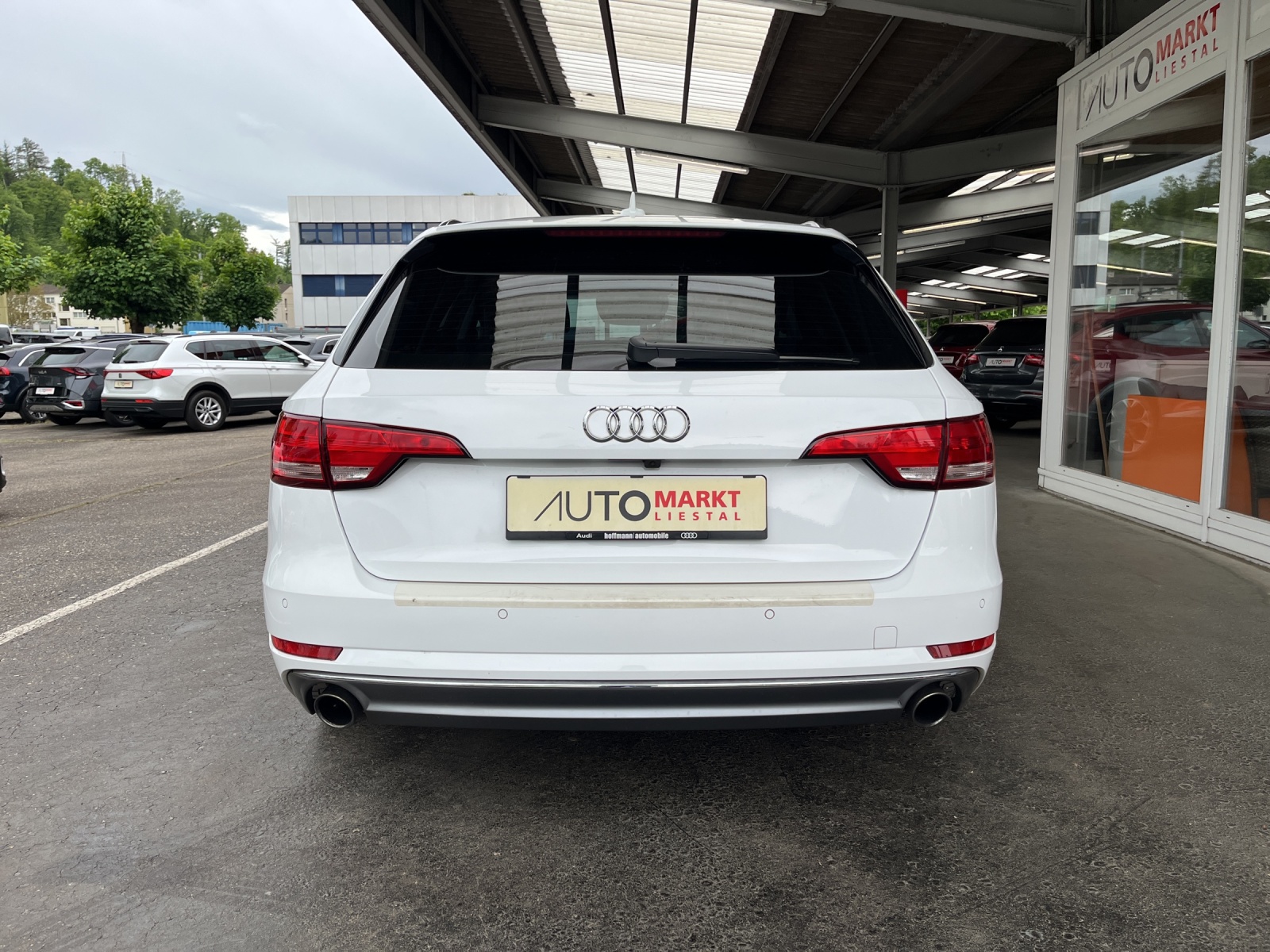 AUDI A4 Avant 2.0 TFSI Sport S-tronic-image-12