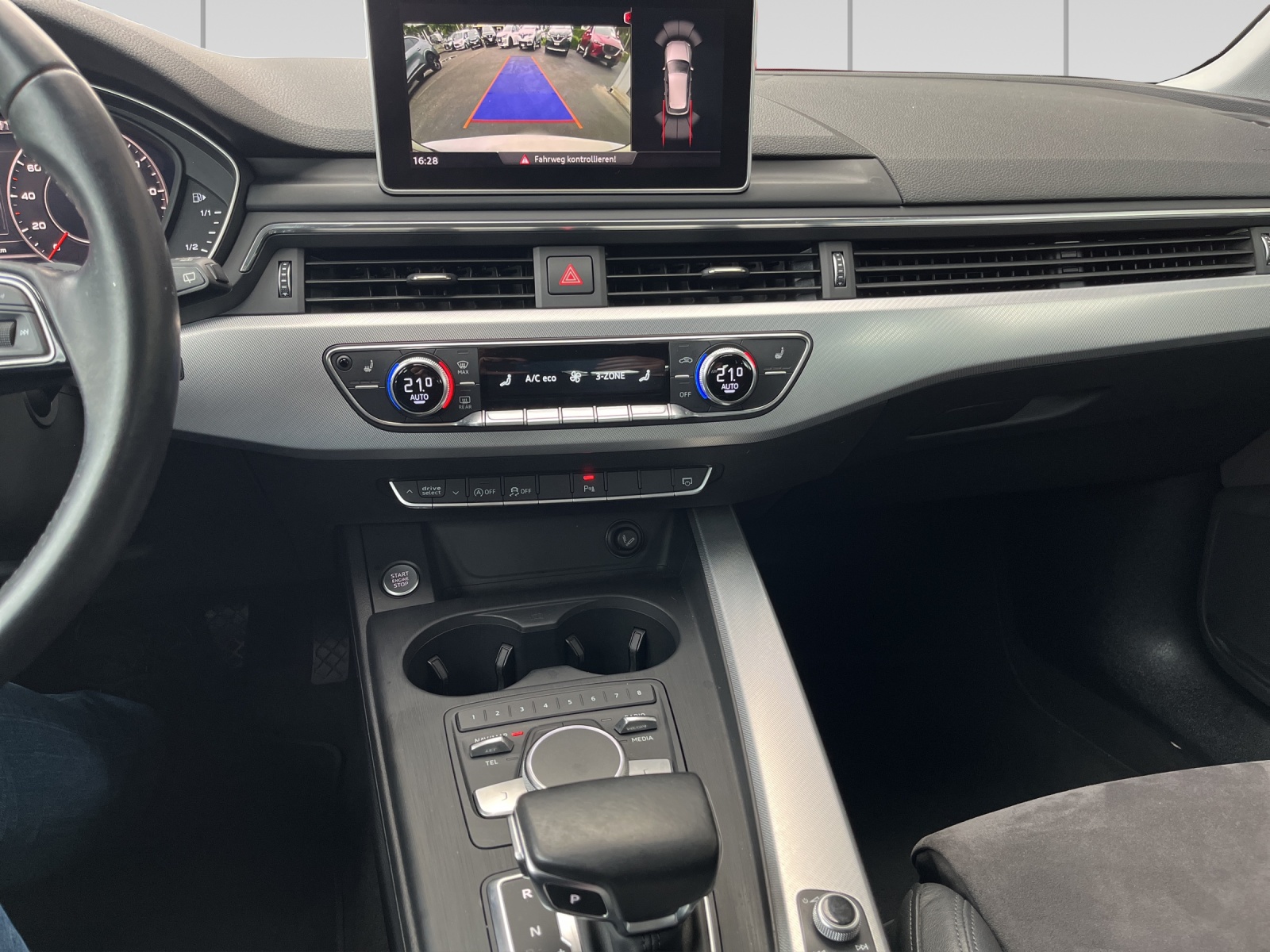 AUDI A4 Avant 2.0 TFSI Sport S-tronic-image-8