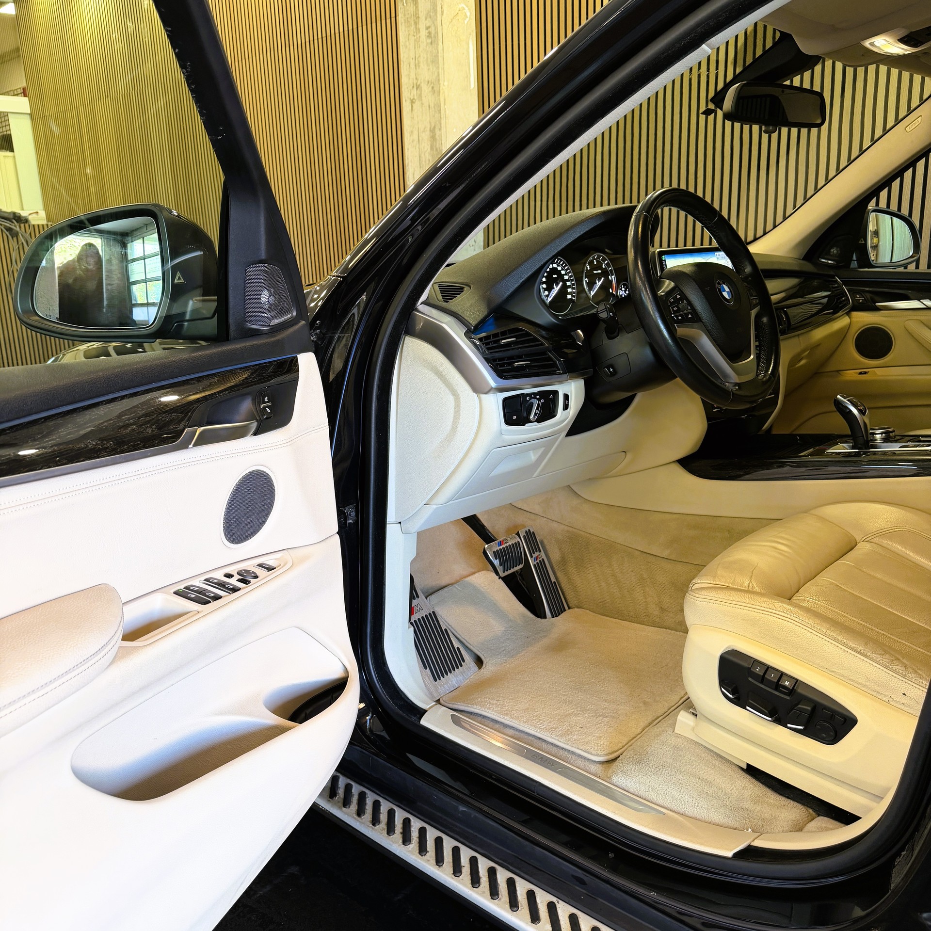 BMW X5 xDrive 30d Steptronic-image-8