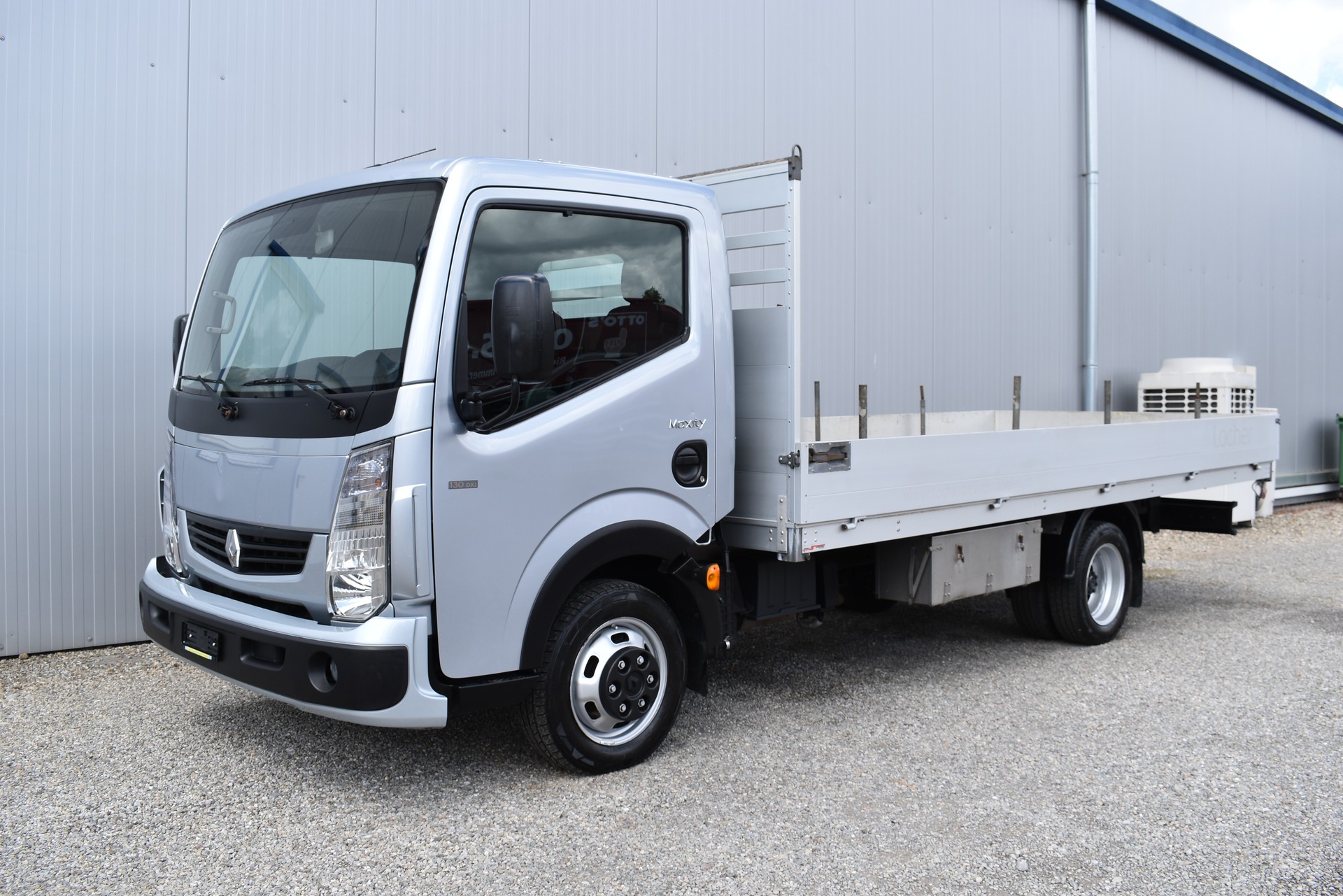 RENAULT Maxity 130.45 Brücke AHK