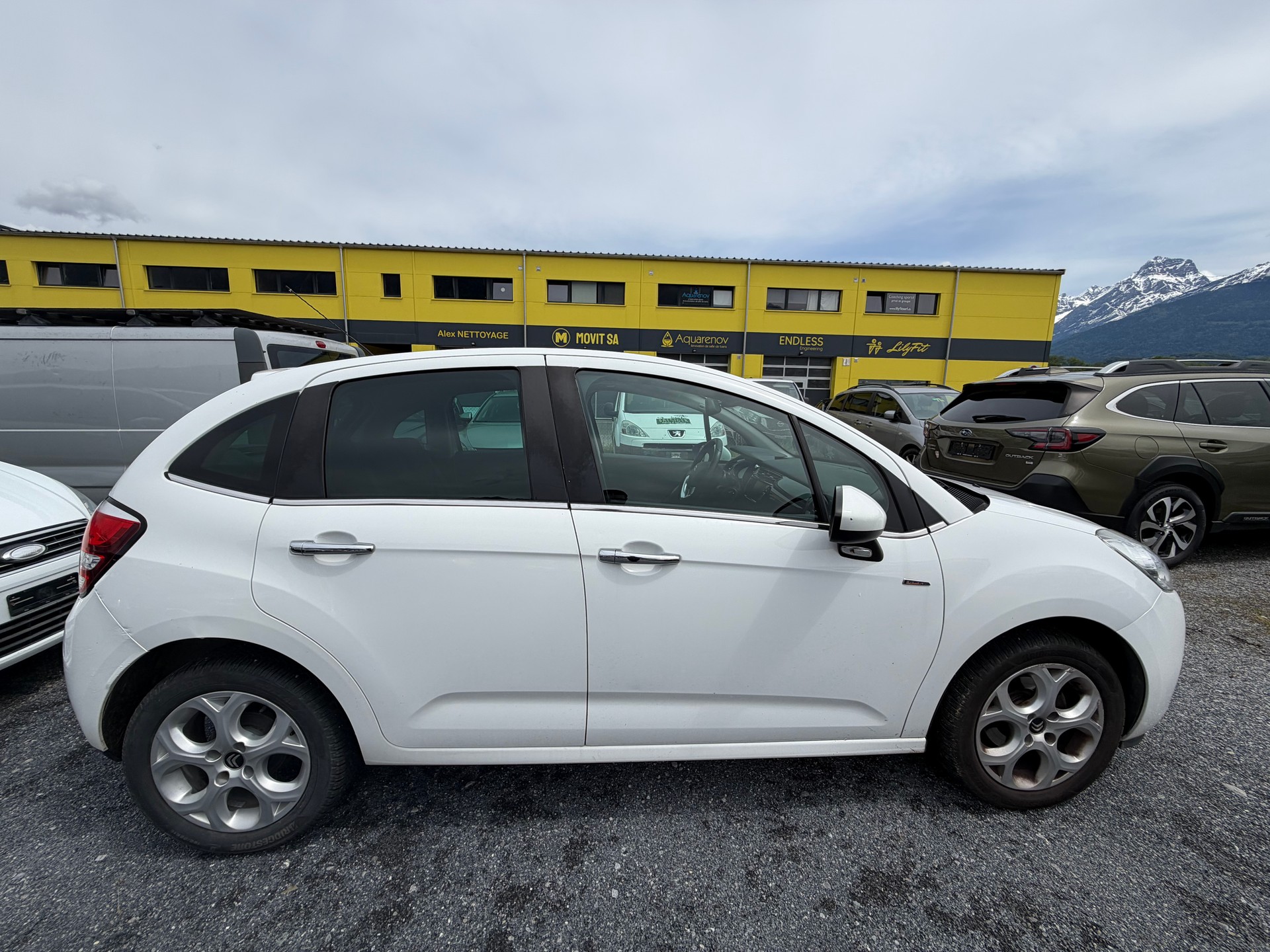 CITROEN C3 1.2i Exclusive-image-3