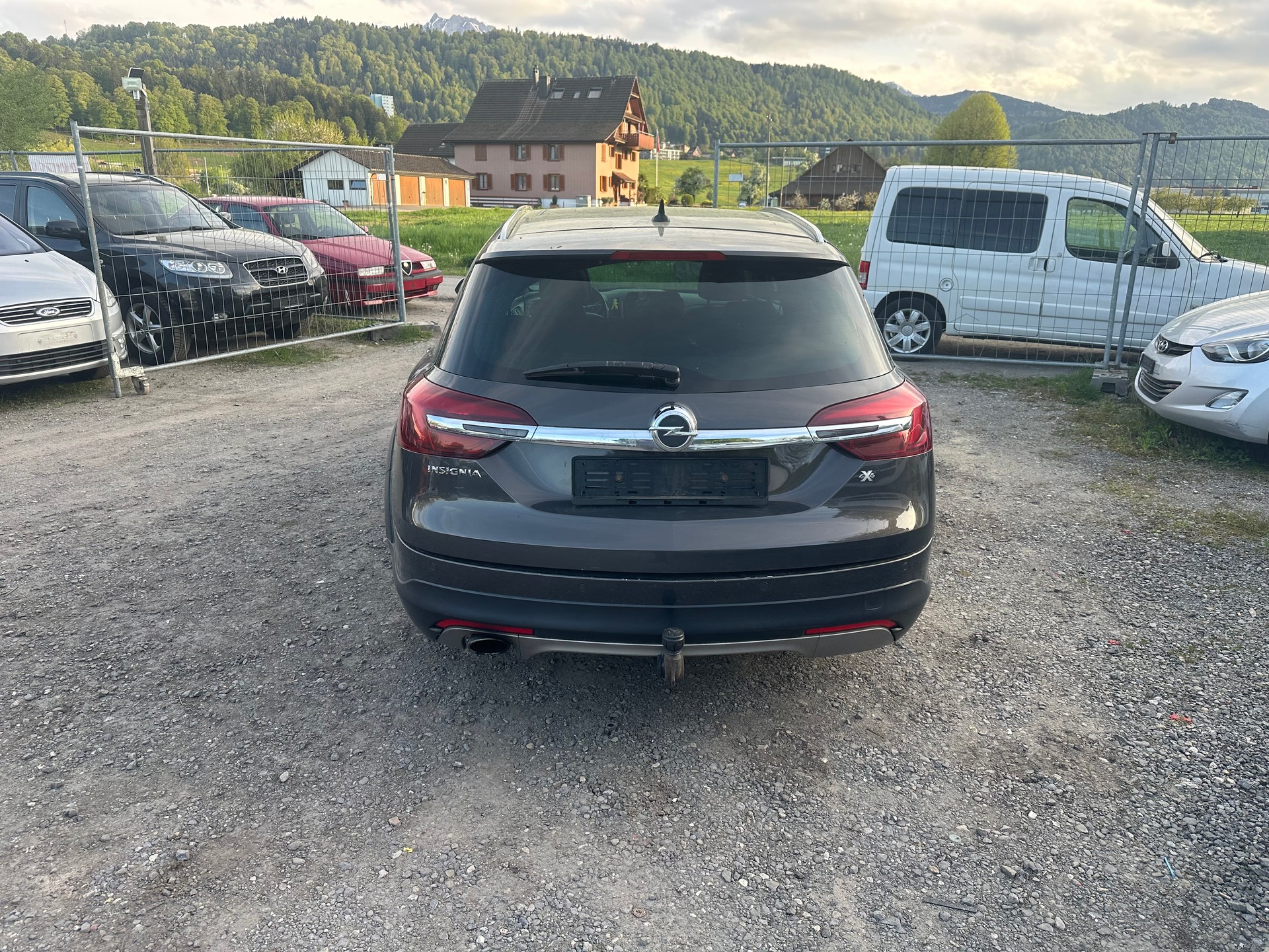 OPEL Insignia Country Tourer 2.0 CDTI 4WD Automatic-image-6