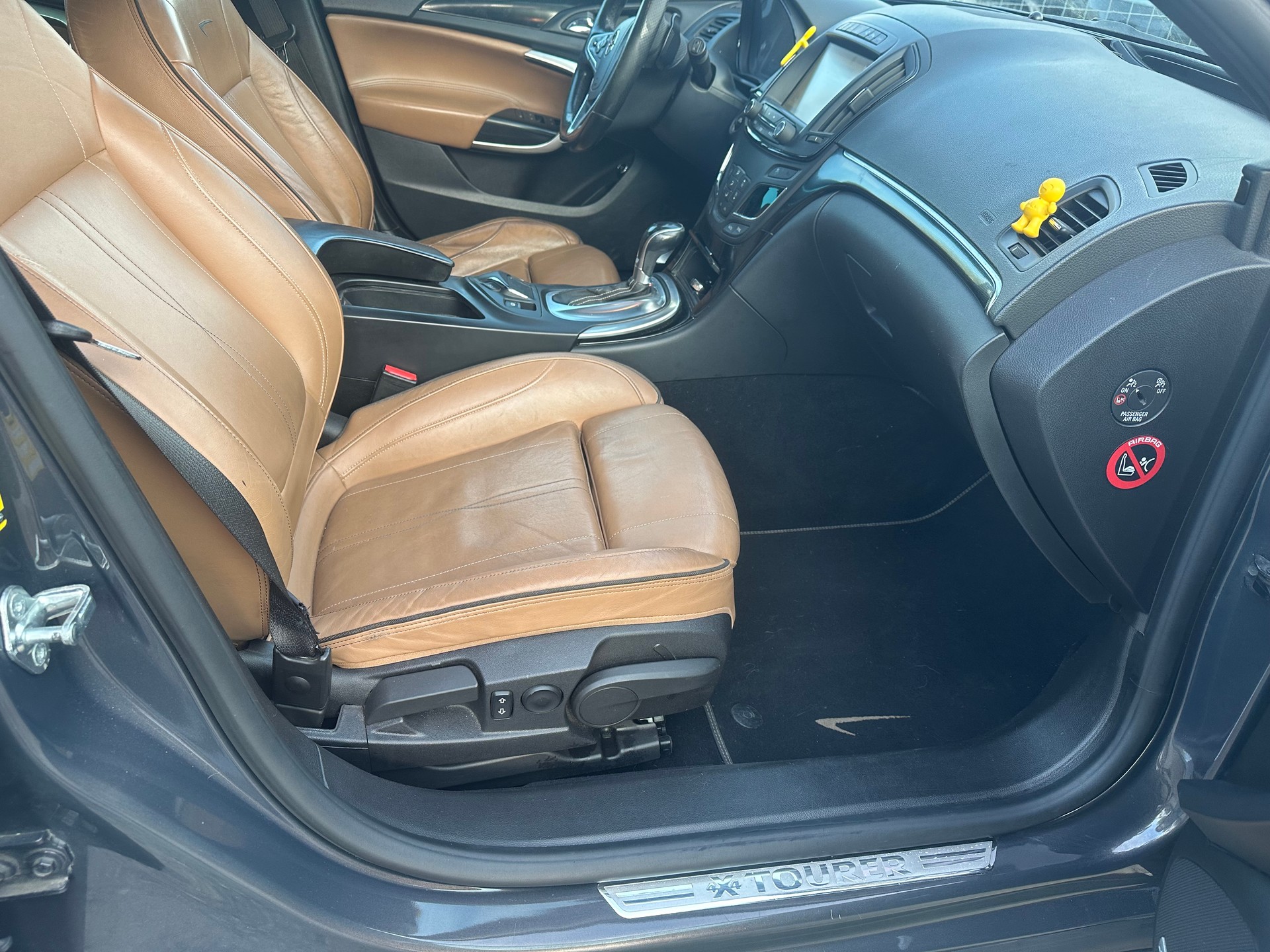 OPEL Insignia Country Tourer 2.0 CDTI 4WD Automatic-image-8