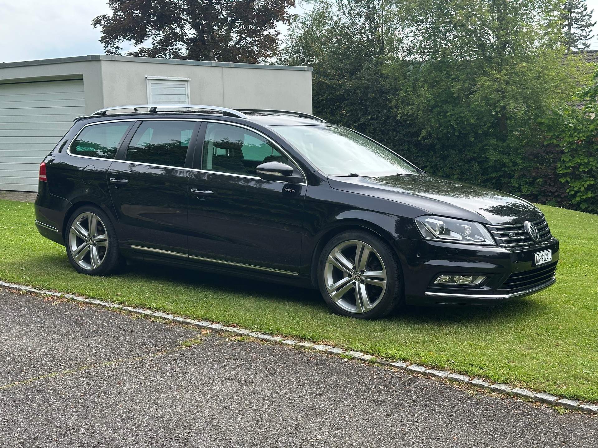 VW Passat Variant 2.0 TDI BMT Design 4M DSG-image-2