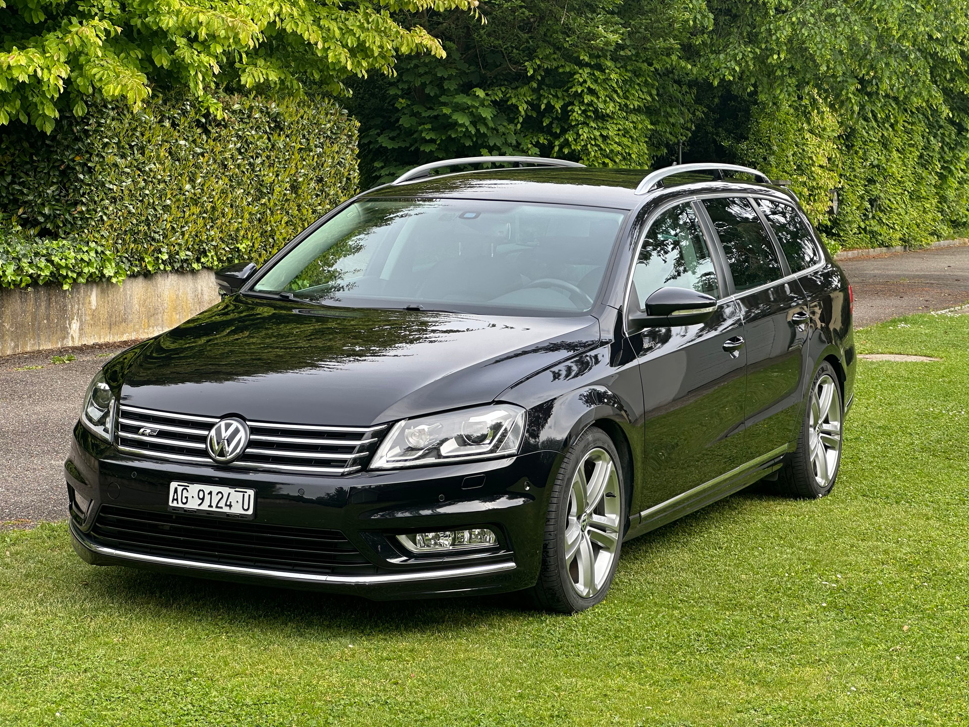 VW Passat Variant 2.0 TDI BMT Design 4M DSG-image-1