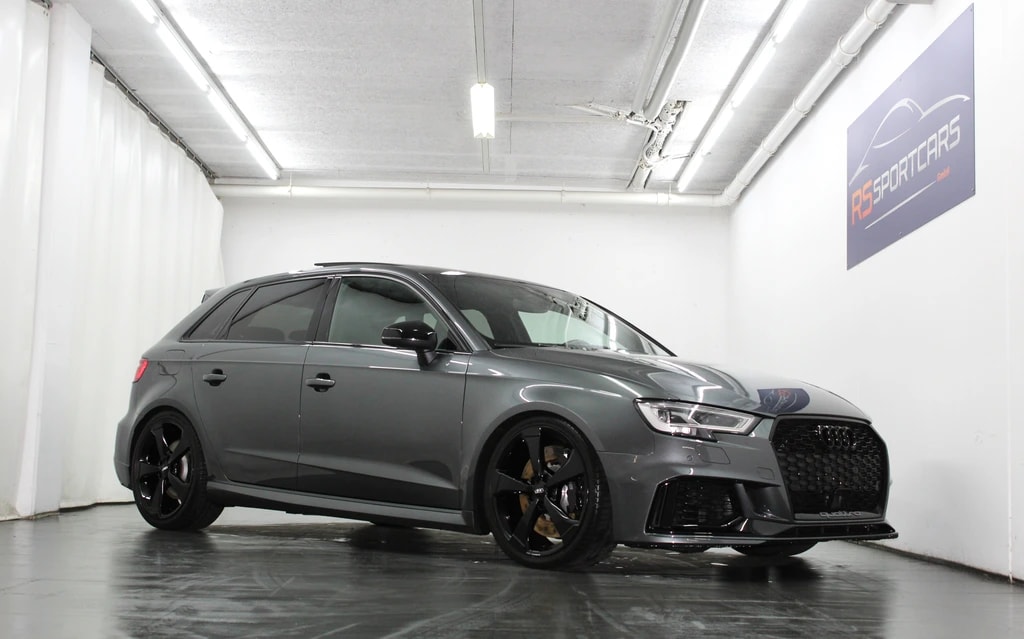 AUDI RS3 Sportback 2.5 TSI quattro S-tronic Optikpaket schwarz / CH-Fahrzeug/ Ohne OPF