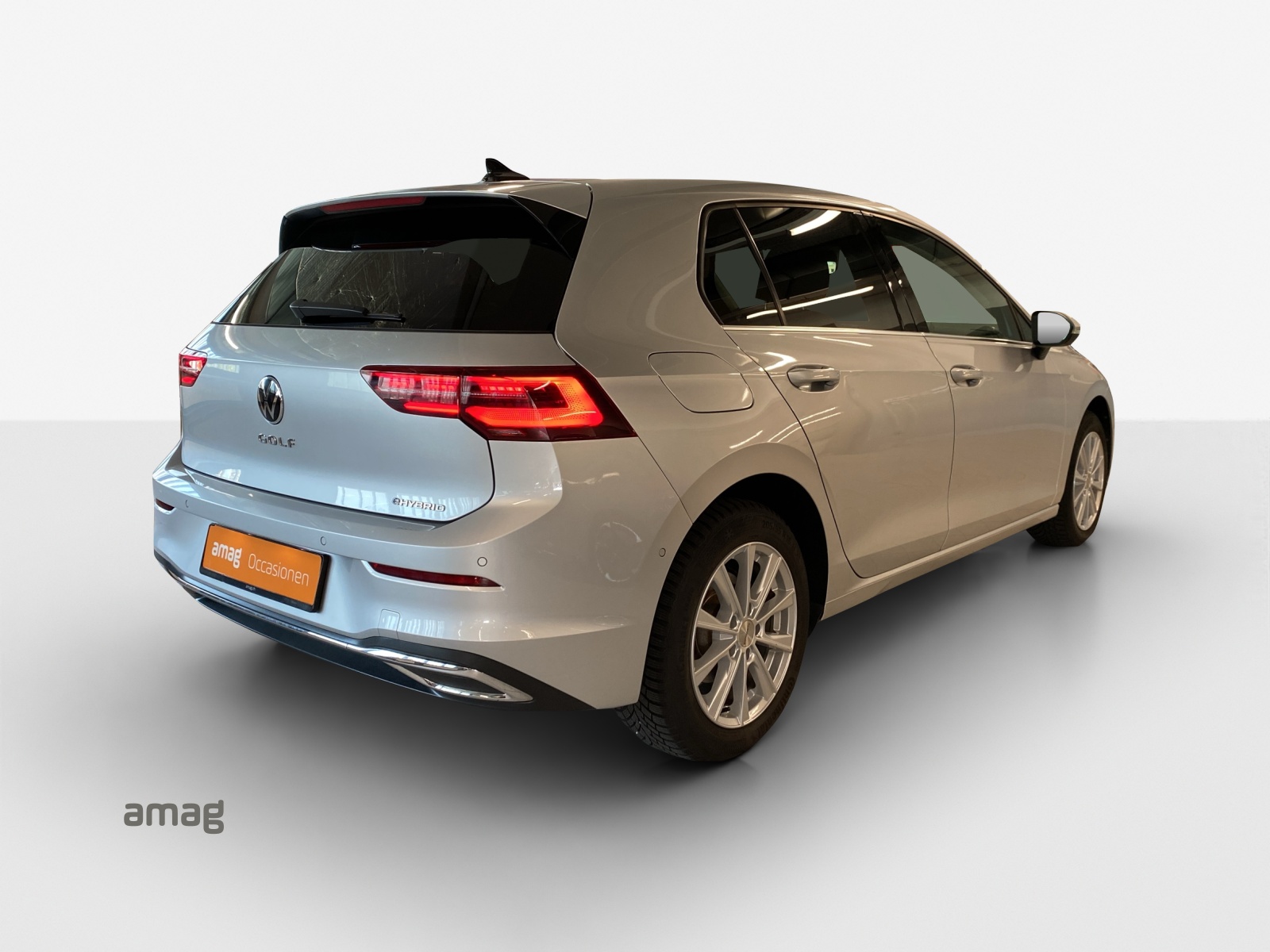 VW Golf 1.4 TSI PHEV Selection-image-4