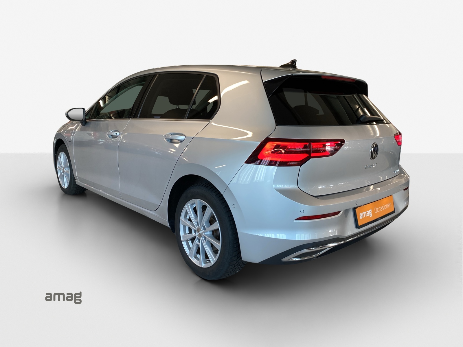 VW Golf 1.4 TSI PHEV Selection-showroom-element-2