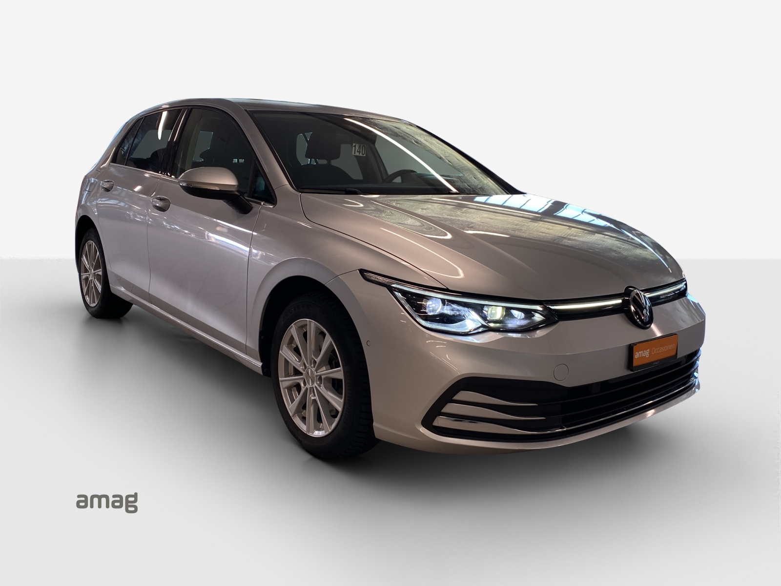 VW Golf 1.4 TSI PHEV Selection-image-5