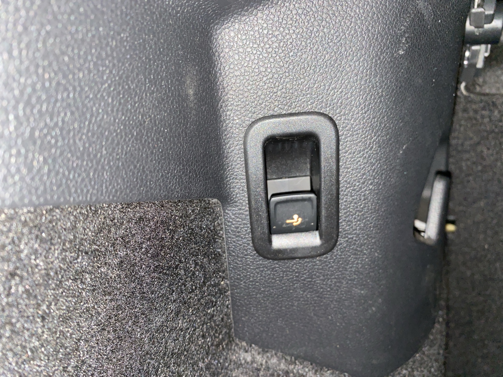 VW Golf 1.4 TSI PHEV Selection-image-13